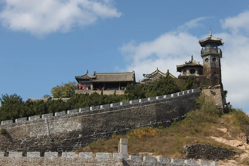 Penglai Pavilion and Water City (蓬莱阁与蓬莱水城)