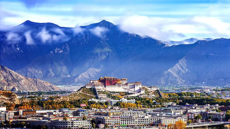Potala Palace (布达拉宫)