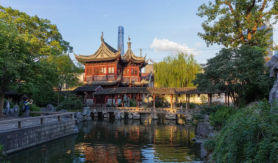 Yu Garden & City God Temple (豫园与城隍庙)