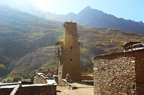 Taoping Qiang Village (桃坪羌寨)