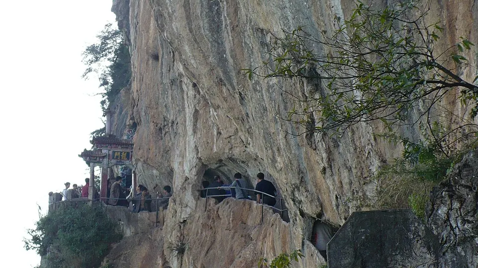Western Hills & Dragon Gate (西山龙门)