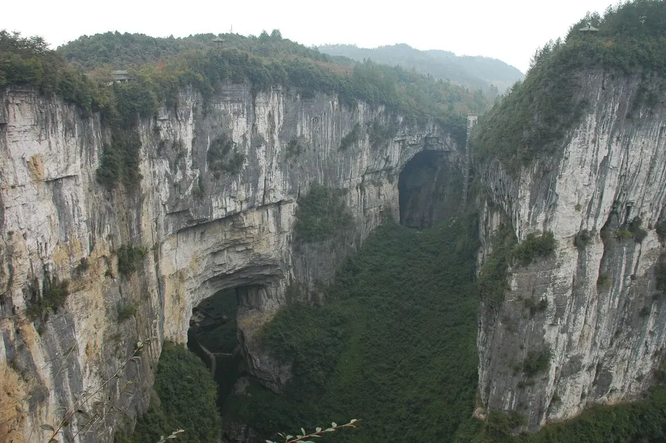 Wulong Karst (武隆喀斯特)