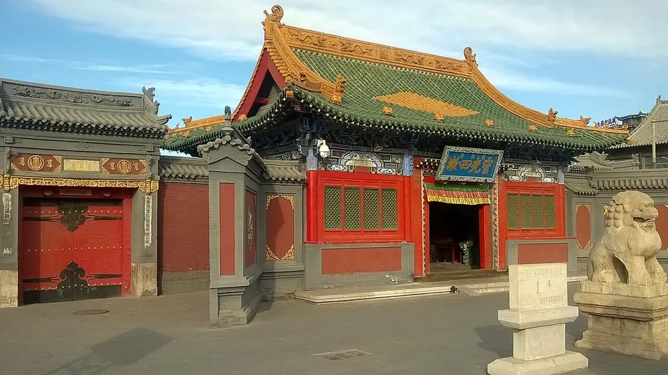 Hohhot (呼和浩特)