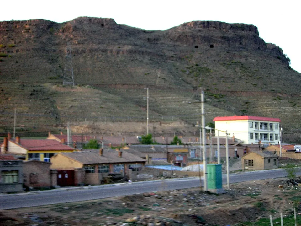 Ulanqab (乌兰察布)