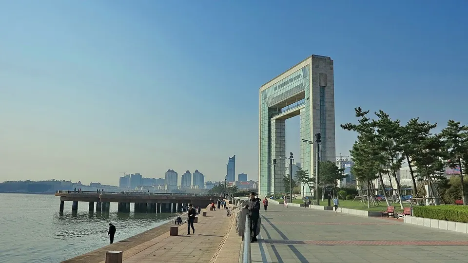 Weihai (威海)