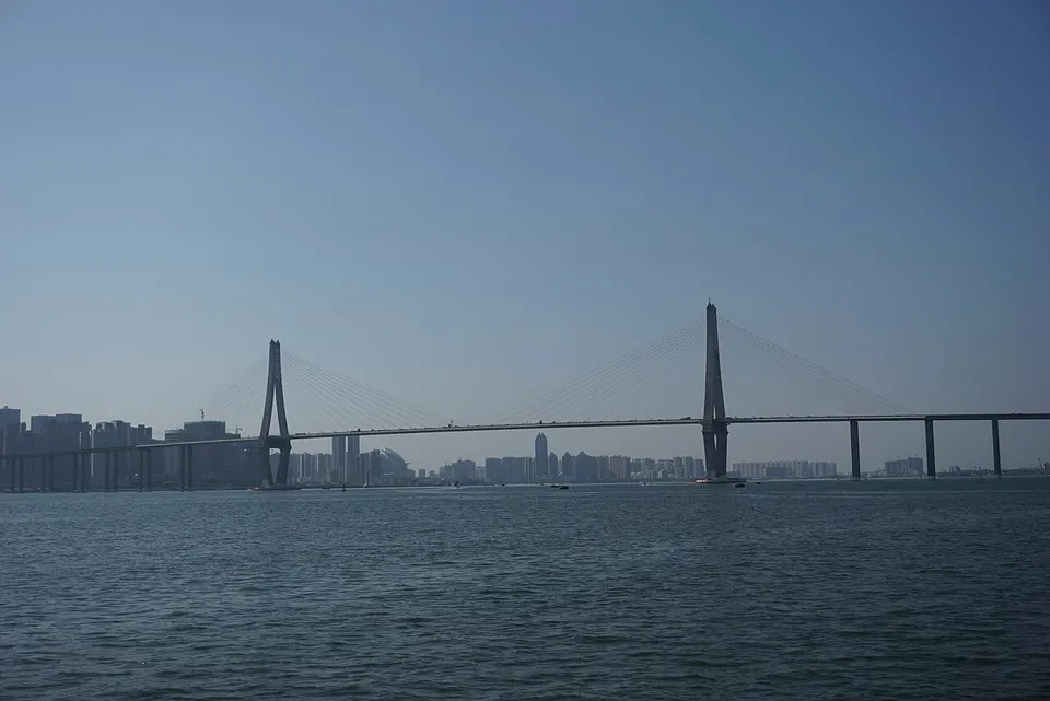 Zhanjiang (湛江)