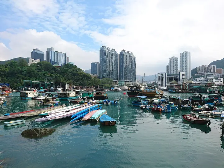 Aberdeen Harbour (香港仔渔港)