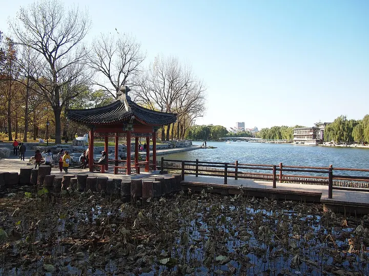 Taoranting Park (陶然亭公园)