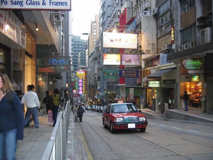 Wellington Street (威灵顿街)