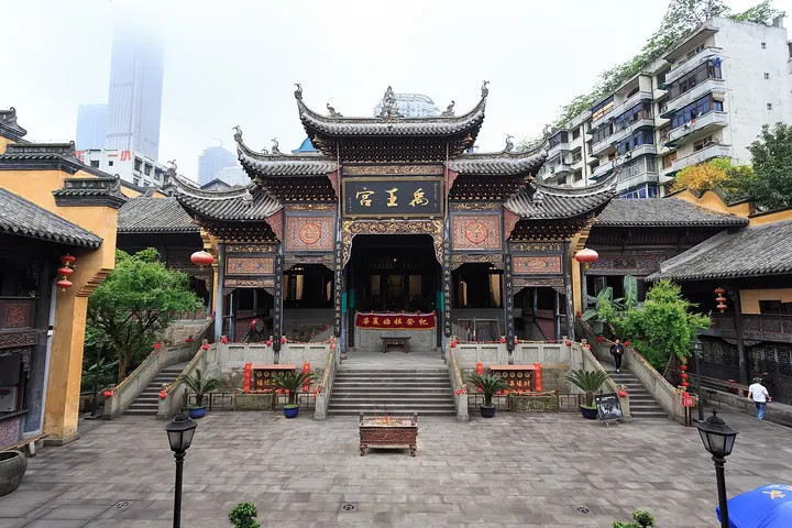 Huguang Guild Hall (湖广会馆)