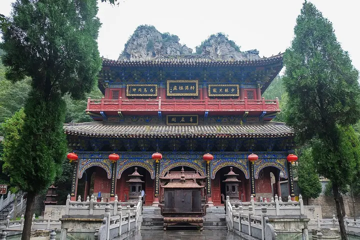 Qinglong Mountain and Ciyun Temple (青龙山·慈云寺)