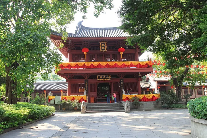 Guangxiao Temple (光孝寺)