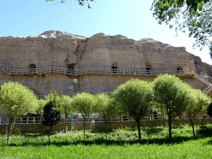 Yulin Caves (榆林窟)