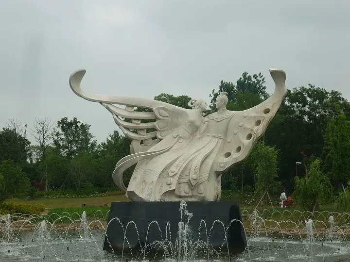 Liangzhu Culture Park (梁祝文化公园)