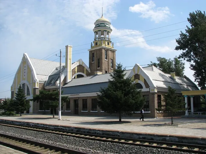Former Jihai Railway Terminus (Jilin West Station) (吉海铁路总站旧址)