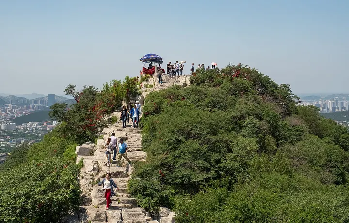 Thousand Buddha Mountain (千佛山)