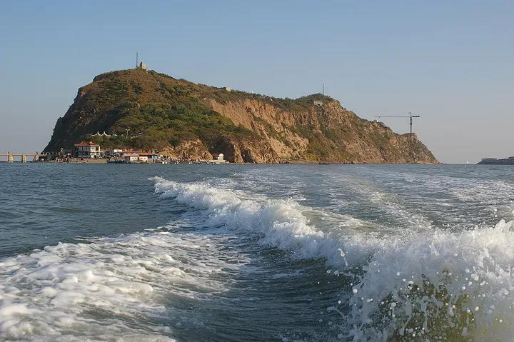 Bijia Mountain (笔架山)