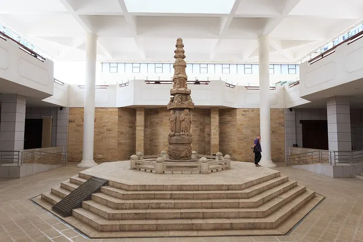 Dizang Temple Sutra Pillar (地藏寺经幢)