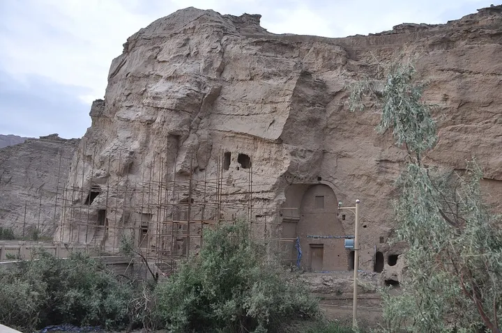 Kumtura Caves (库木吐喇千佛洞)
