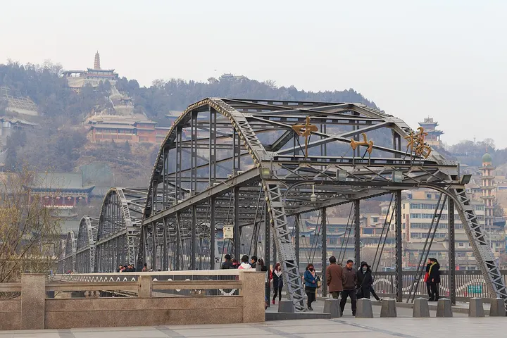 Zhongshan Bridge (中山桥)