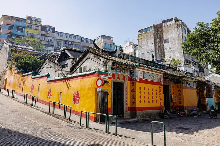 Pao Kong Temple and Temple of Divinity of Medicine (包公庙及医灵庙)
