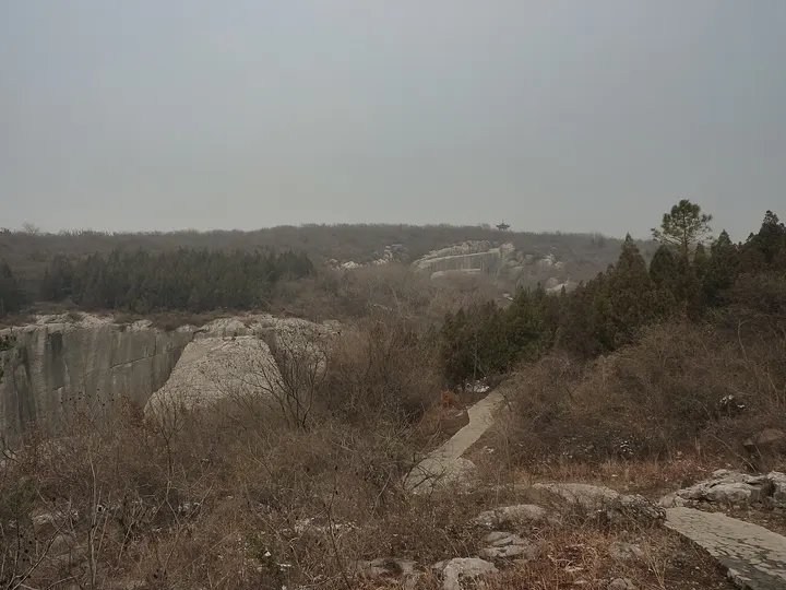 Yangshan Quarry (阳山碑材)