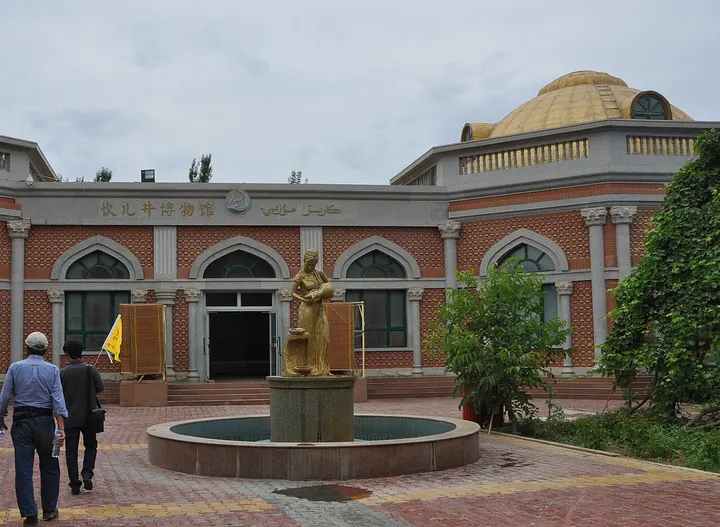 Turpan Karez Paradise (坎儿井乐园)