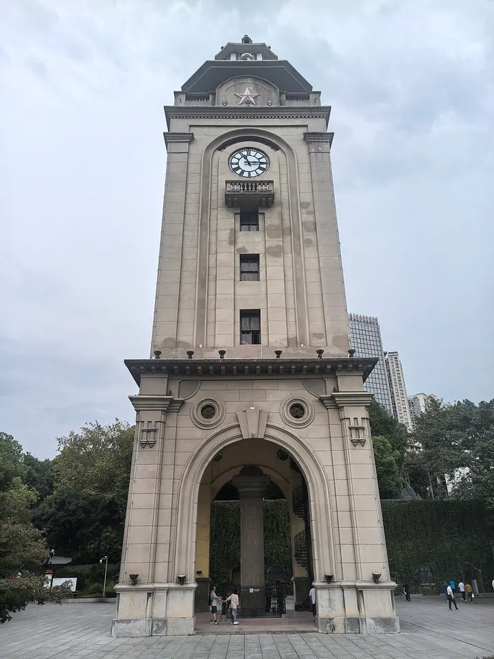 Wanzhou Riverfront (Three Gorges Pinghu) & Xishan Clock Tower (三峡平湖·西山钟楼)