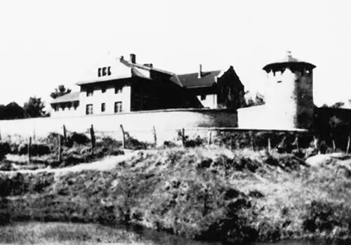 Weixian Internment Camp Site Museum (潍县西方侨民集中营旧址博物馆)