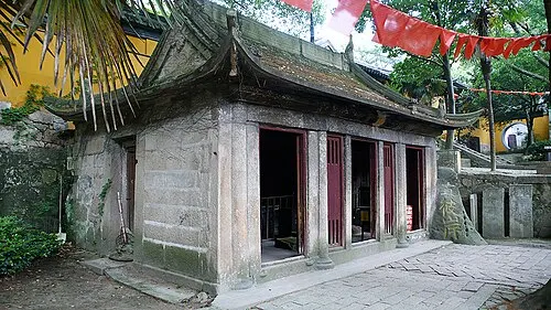 Tianchi Mountain & Huashan (Jijian Temple) (天池山·花山)