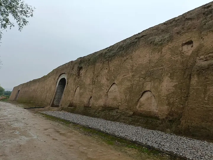 Epang Palace (阿房宫遗址)