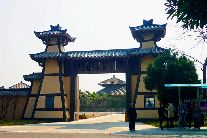 Xiangshan Global Studios (象山影视城)