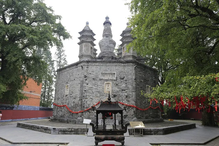 Guangde Temple, Xiangyang (广德寺)