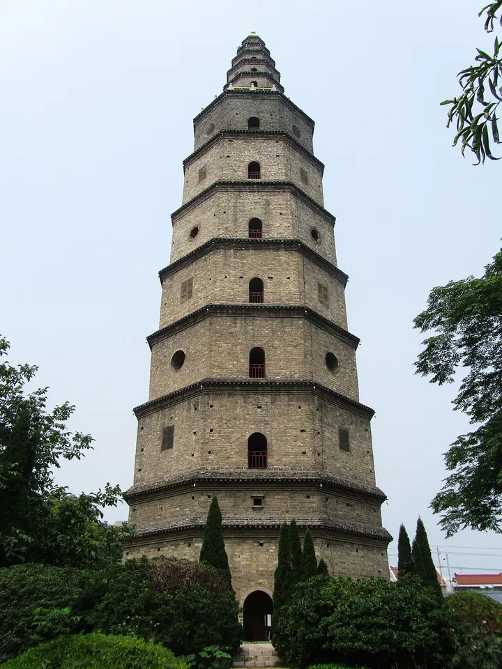 Xinglong Pagoda (兴隆塔)