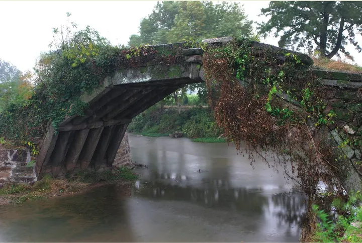 Guyue Bridge (古月桥)