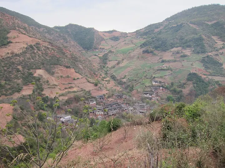 Nuodeng Village (诺邓古村)