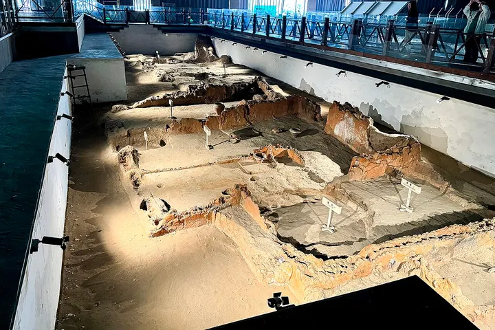 Dahecun Site and Museum (大河村遗址)