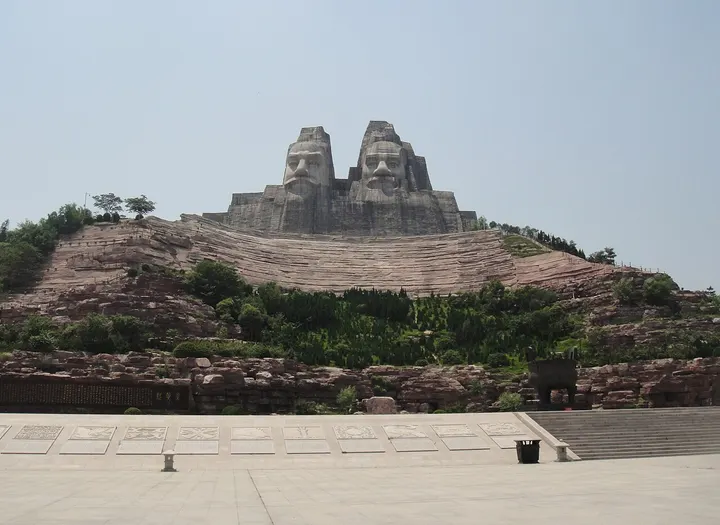 Zhengzhou Yellow River Cultural Park (郑州黄河文化公园)