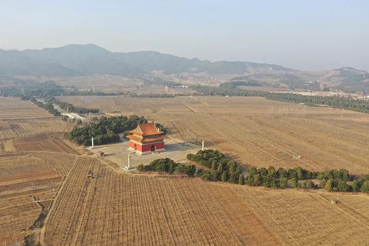 Eastern Qing Tombs (清东陵)